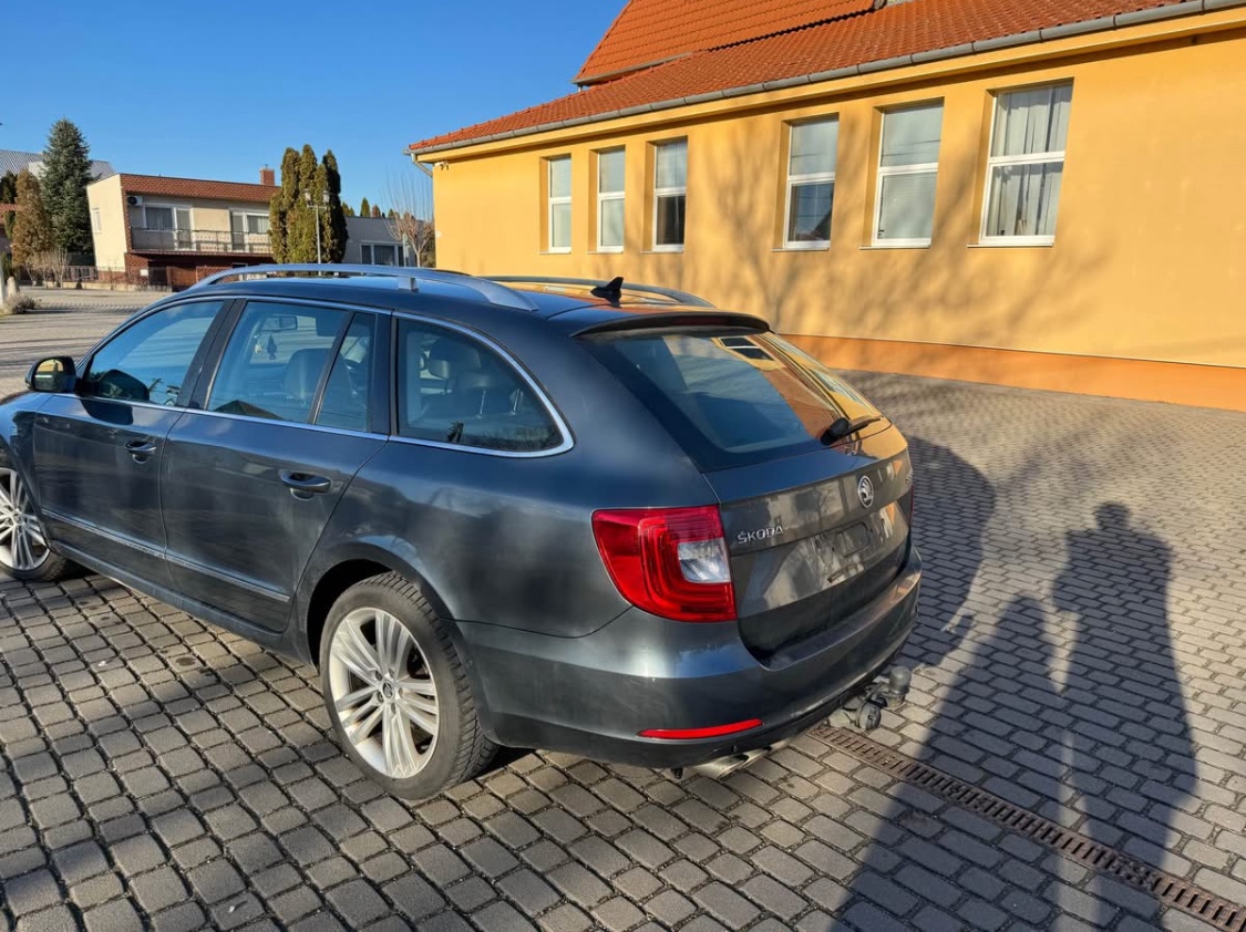 Škoda superb 2 combi 2014 facelift- rozpredám diely - 2