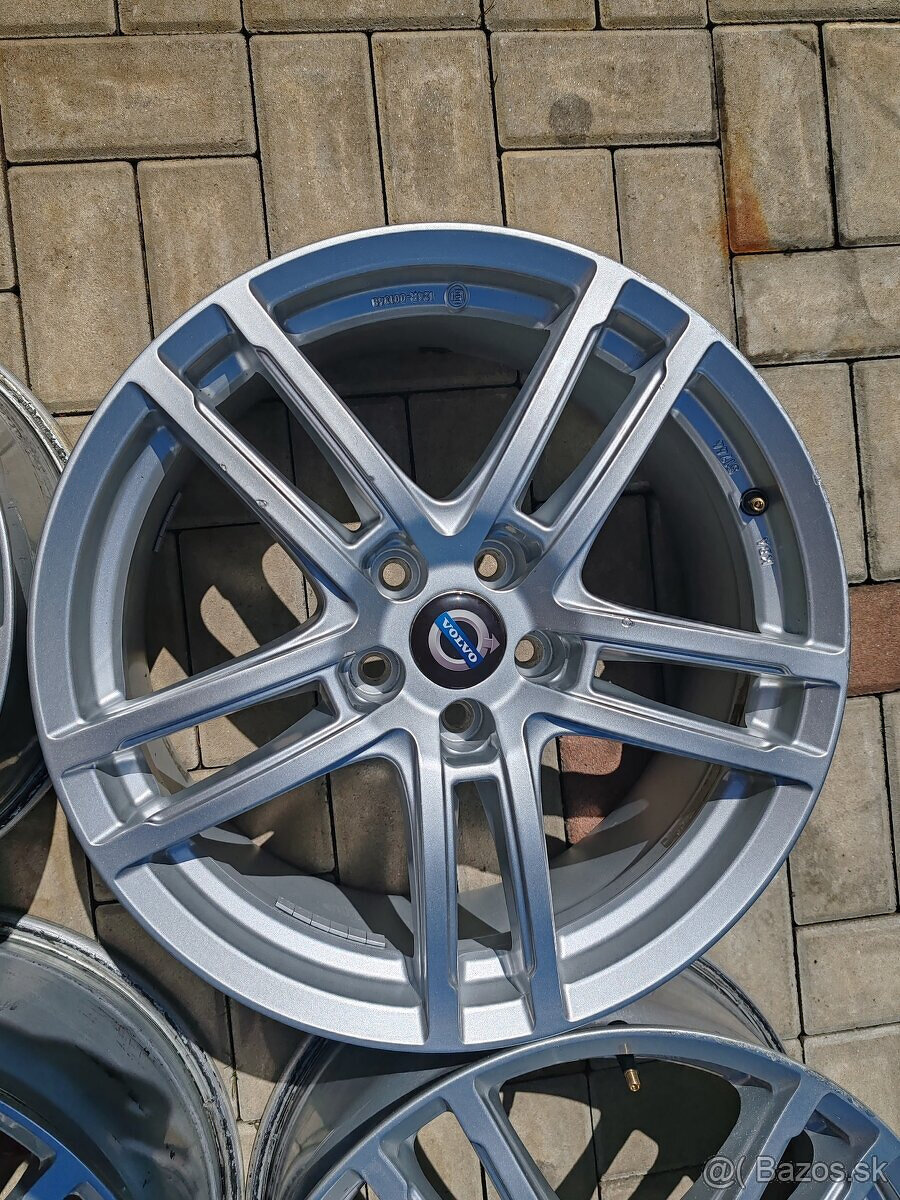 FORD,VOLVO 5X108 - 2