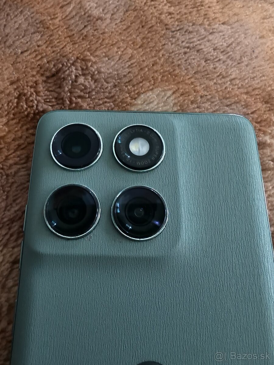 Motorola edge 60 pro - 2