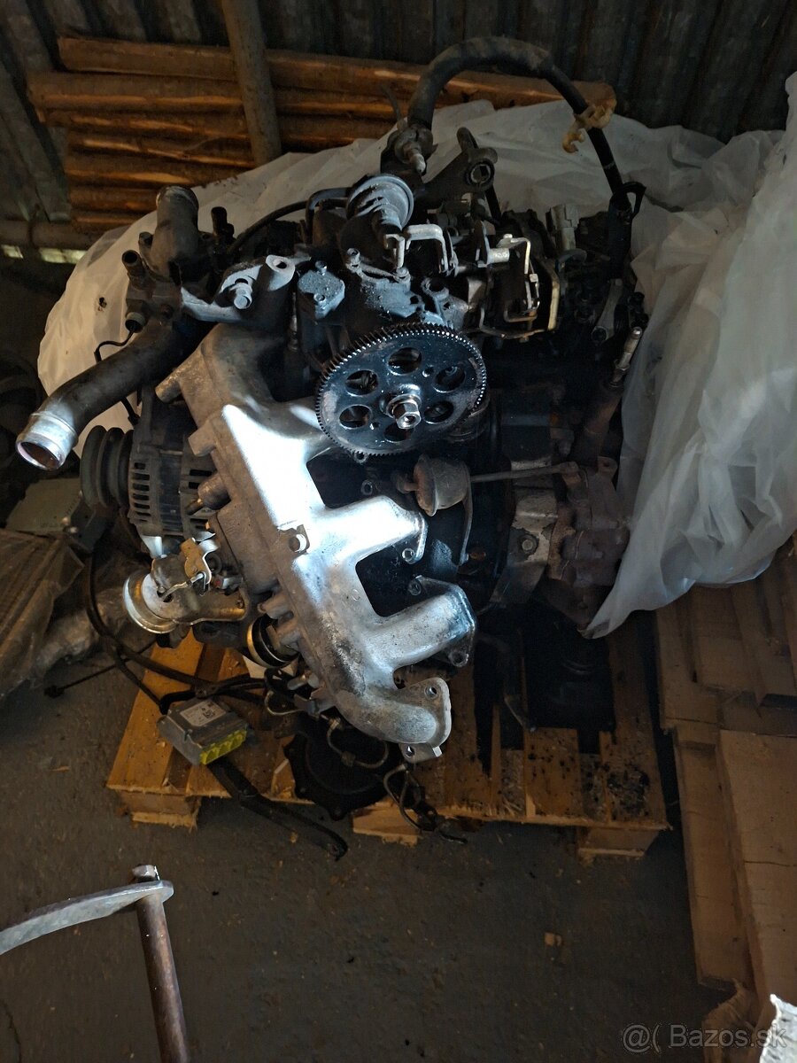 Nisan navara d 22 motor - 2
