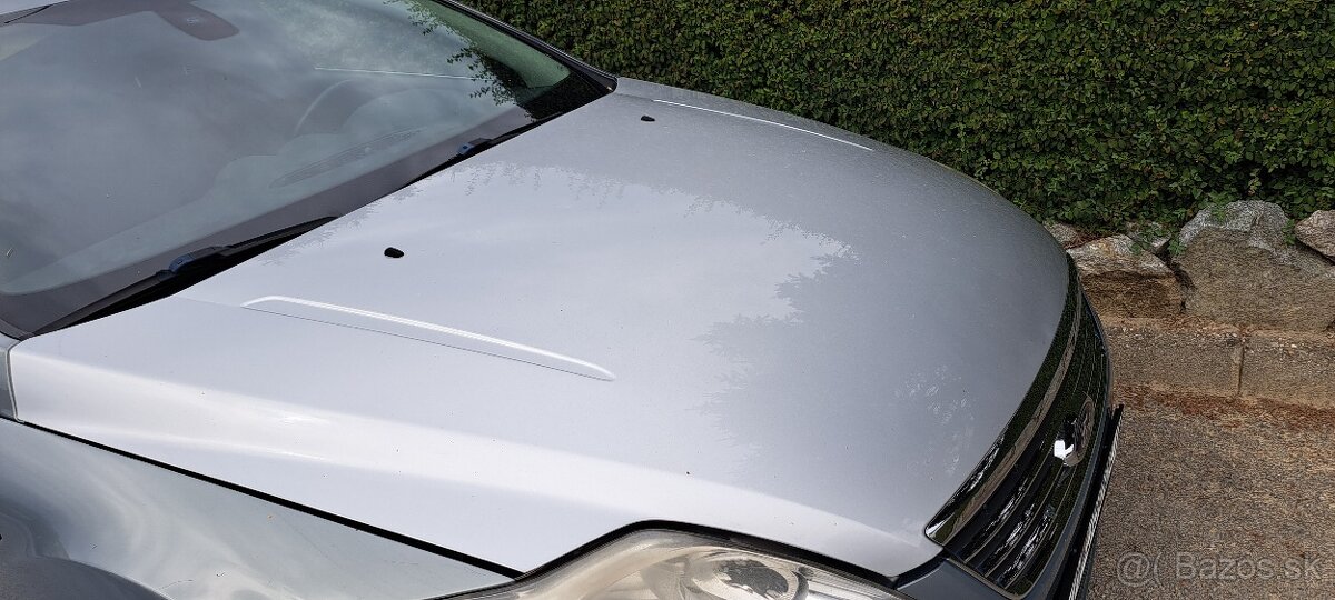 Ford Mondeo mk4 predná kapota - 2