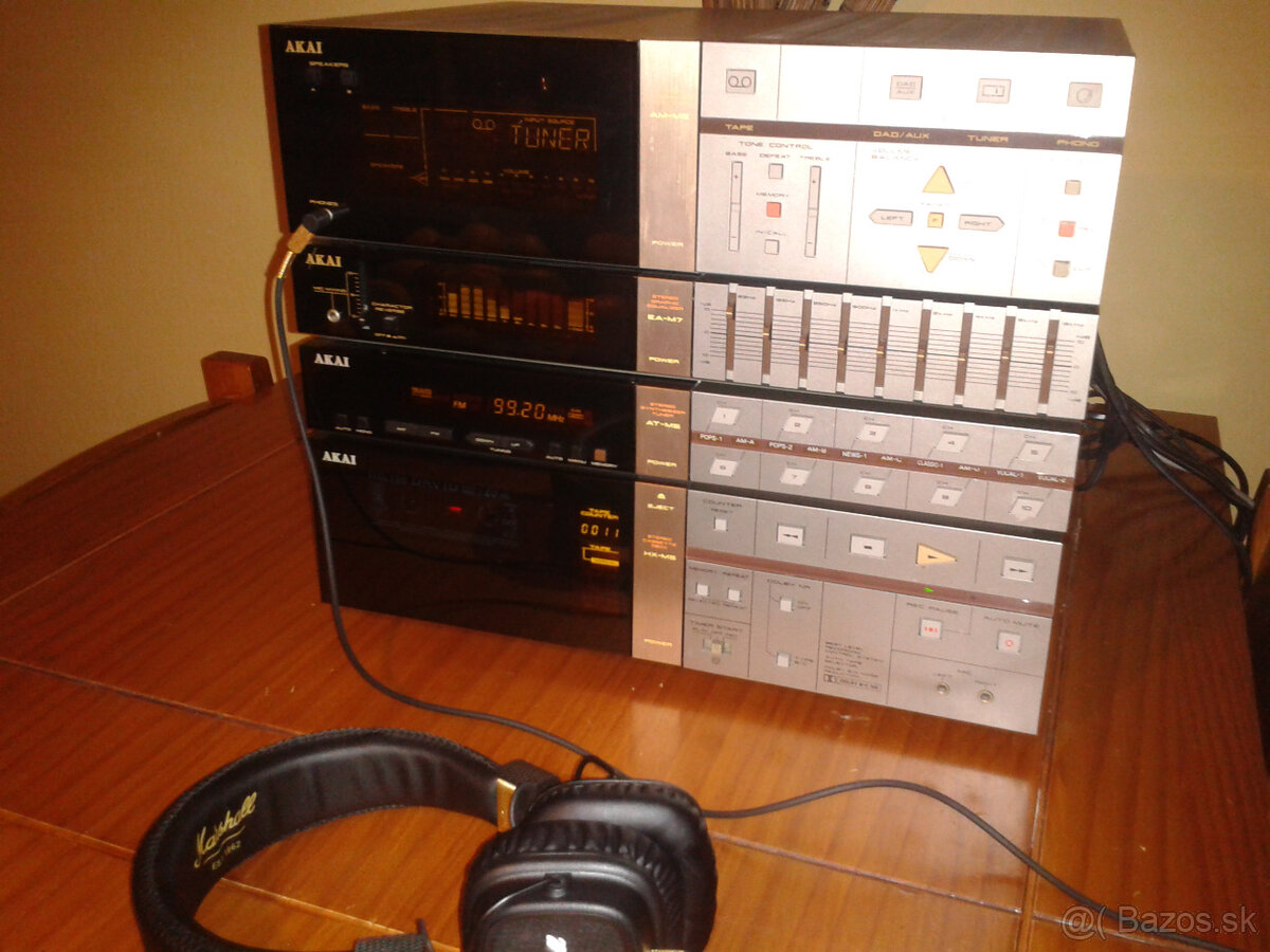 Akai - 2