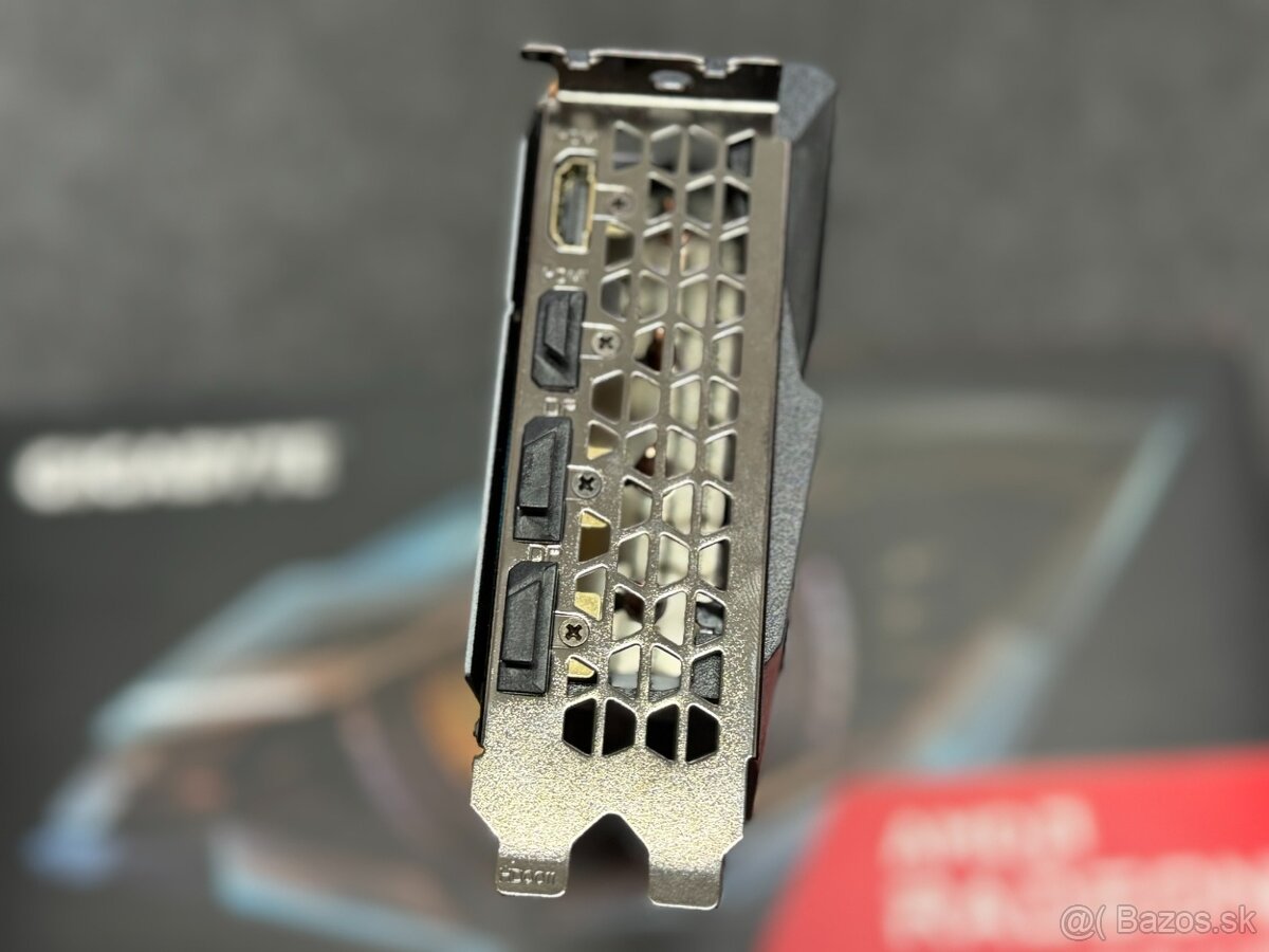 Predám grafiku GIGABYTE Radeon RX 6700 XT 12GB - 2