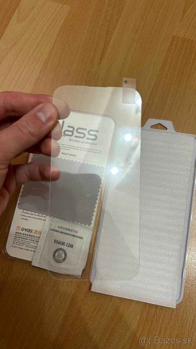 Ochranné sklo iPhone 16, 16pro - 2