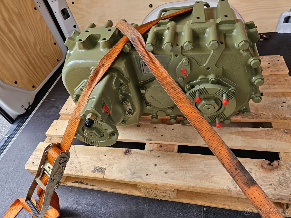 SCANIA ROZVODOVKA 6X6 GTD900 - 2