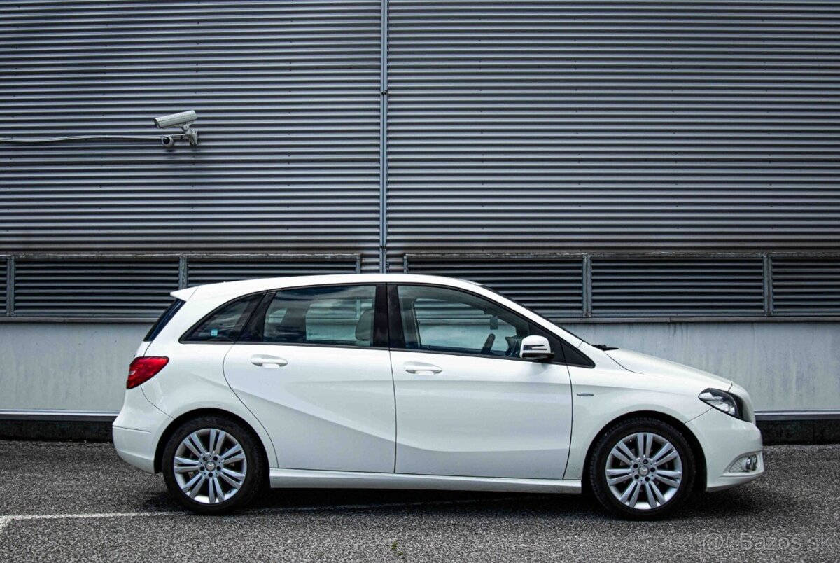 Mercedes-Benz B trieda 180 CDI BlueEFFICIENCY - 2