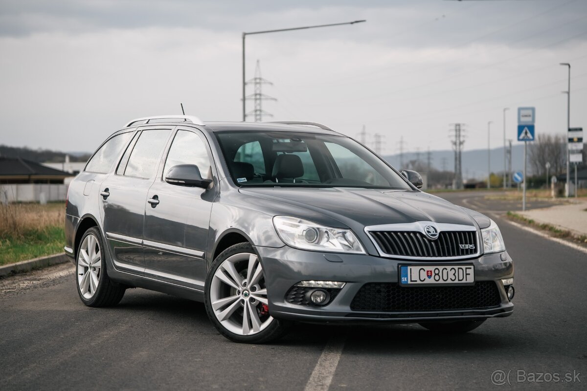 Škoda Octavia Combi 2.0 TFSI RS - 2
