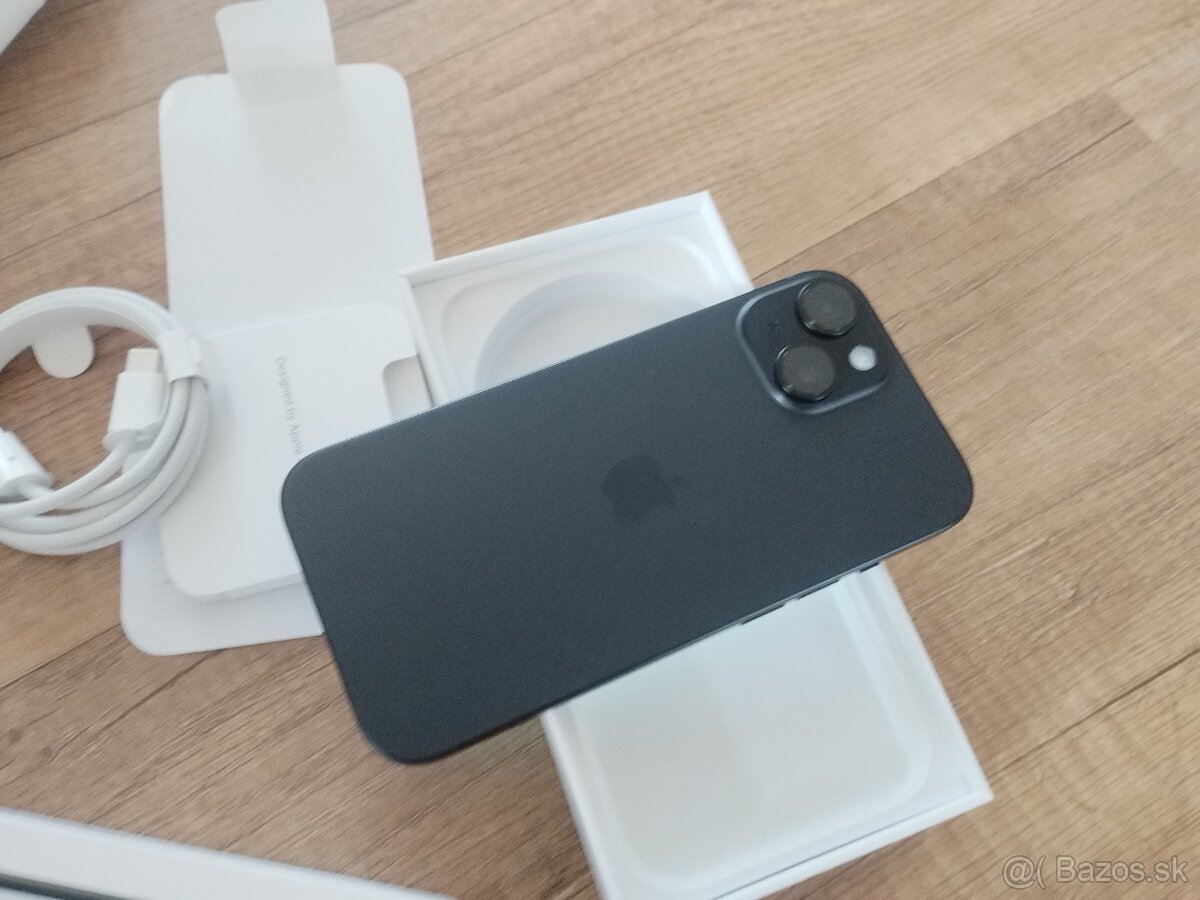 Nový iPhone 15 - 2