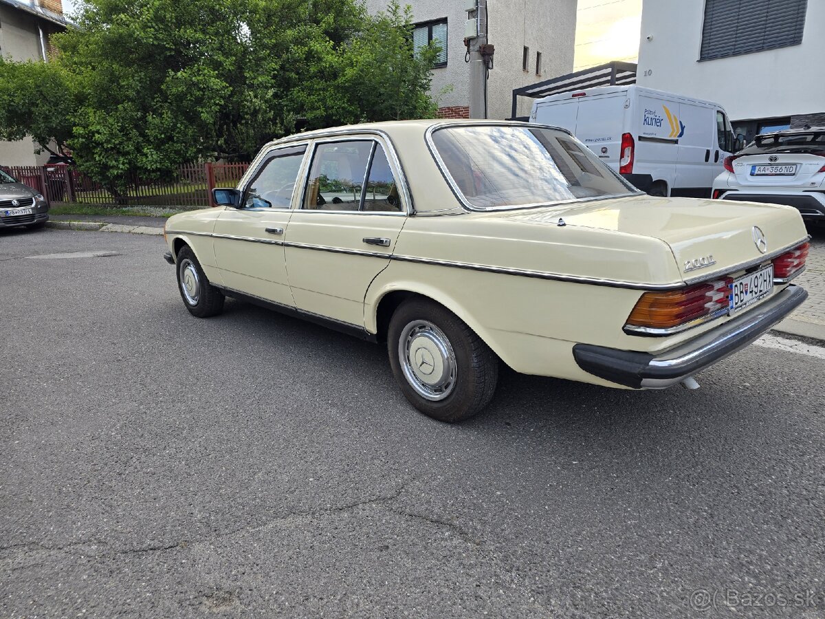 Mercedes W123 2.D - 2