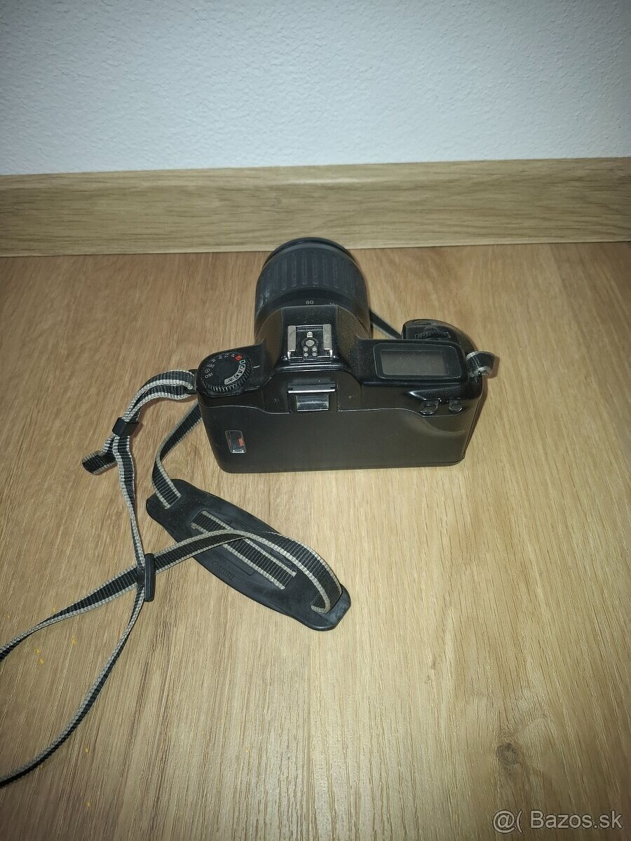 Canon EOS 1000 - 2