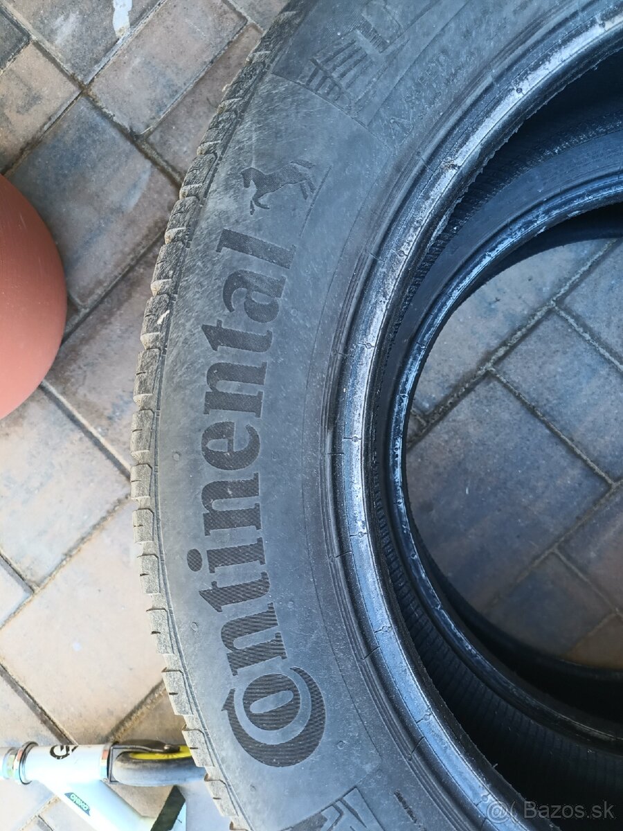 Predám pneumatiky Continental celoročne 225/60 R18 - 2