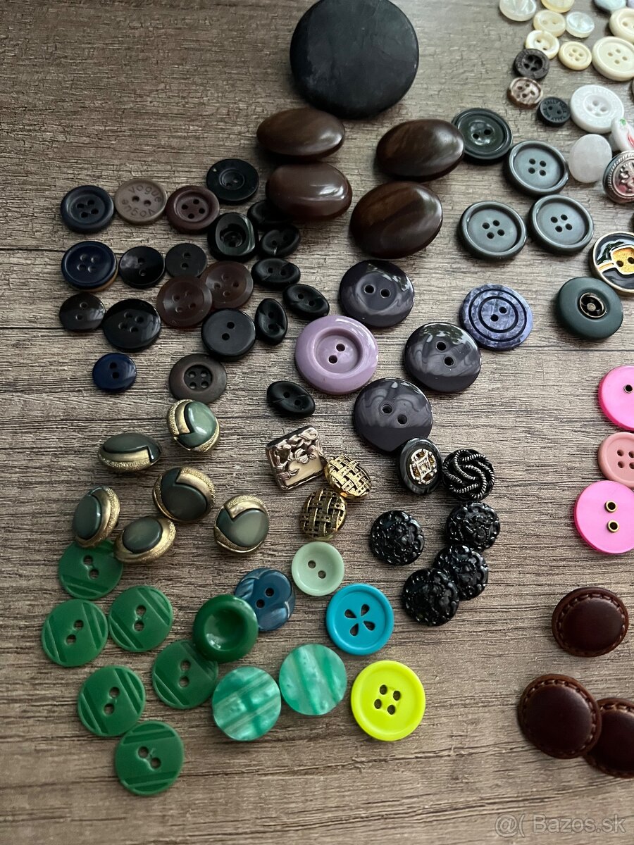 Mix gombíkov - 2