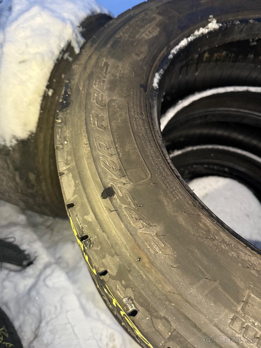 PIRELLI ENERGY 295/60 R22,5 sada 4ks - 2