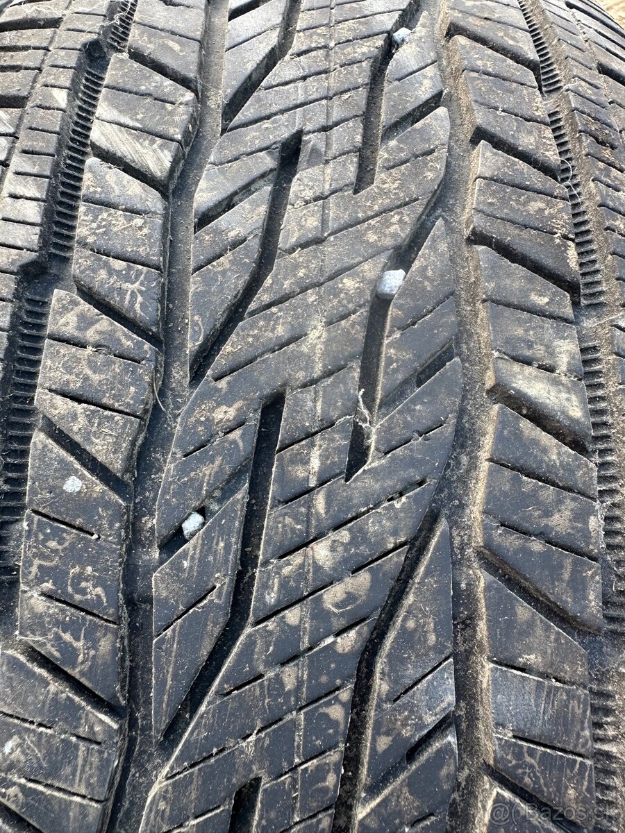 Continental 255/60 R16 - 2