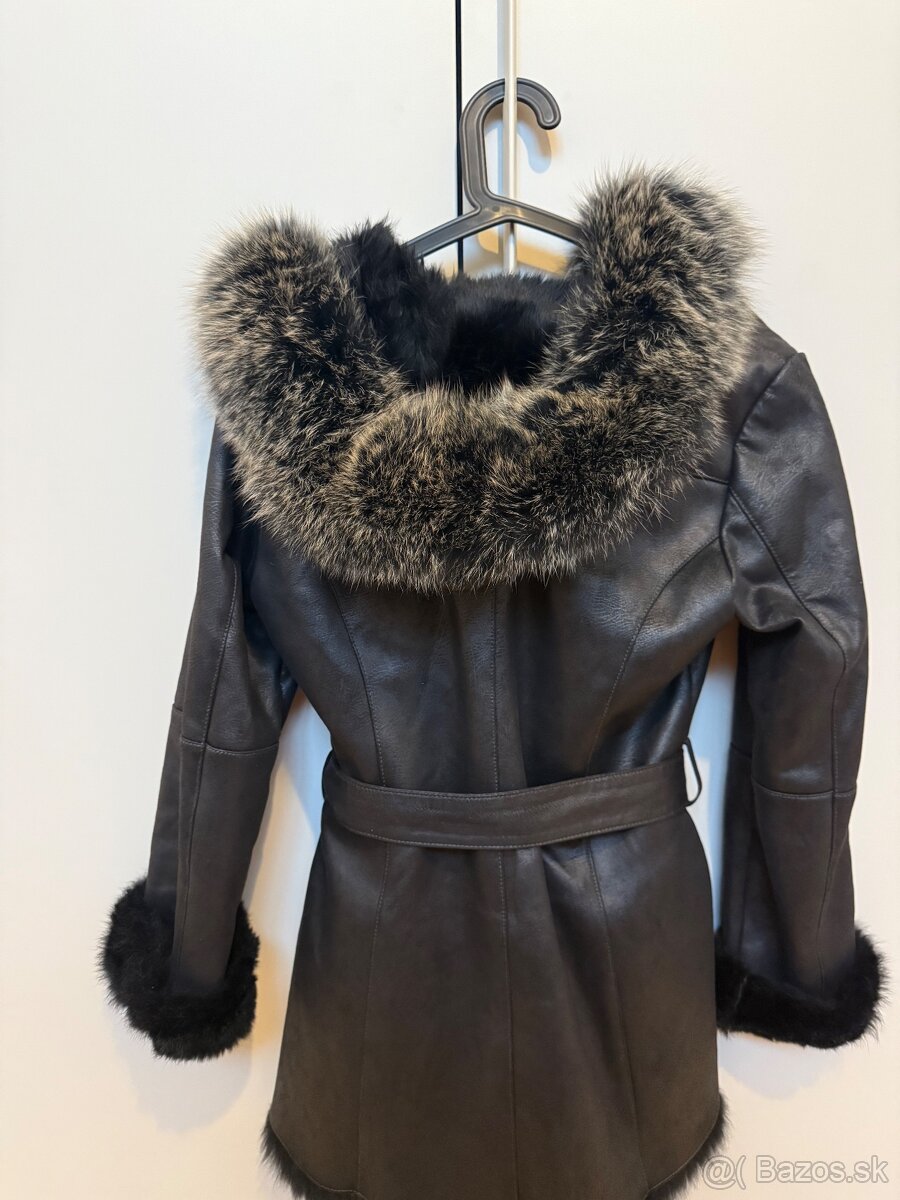 Čierny kožuch / kabát KARA – pravá kožušina (zajac) - 2