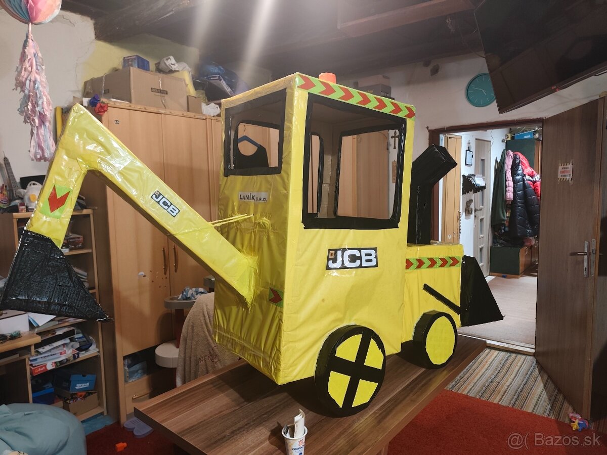 Karnevalova maska traktorbager - 2