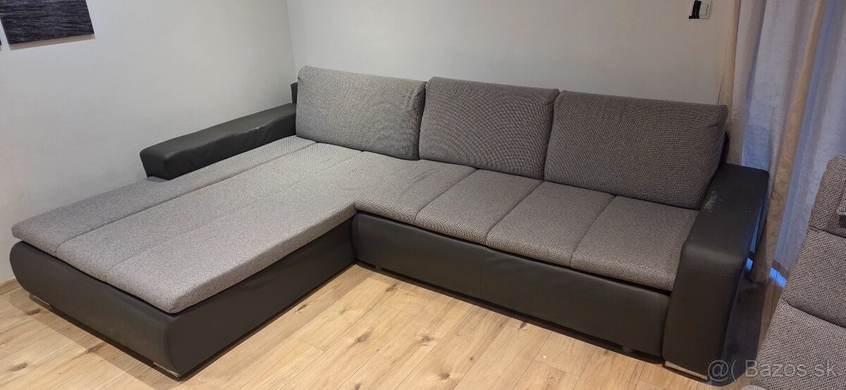 Siva sedacka do obyvacky s kreslom - 2