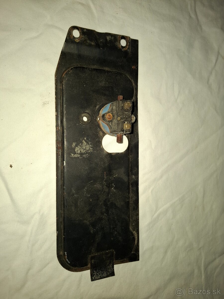 Plech na stredový tunel škoda 1000/100 - 2