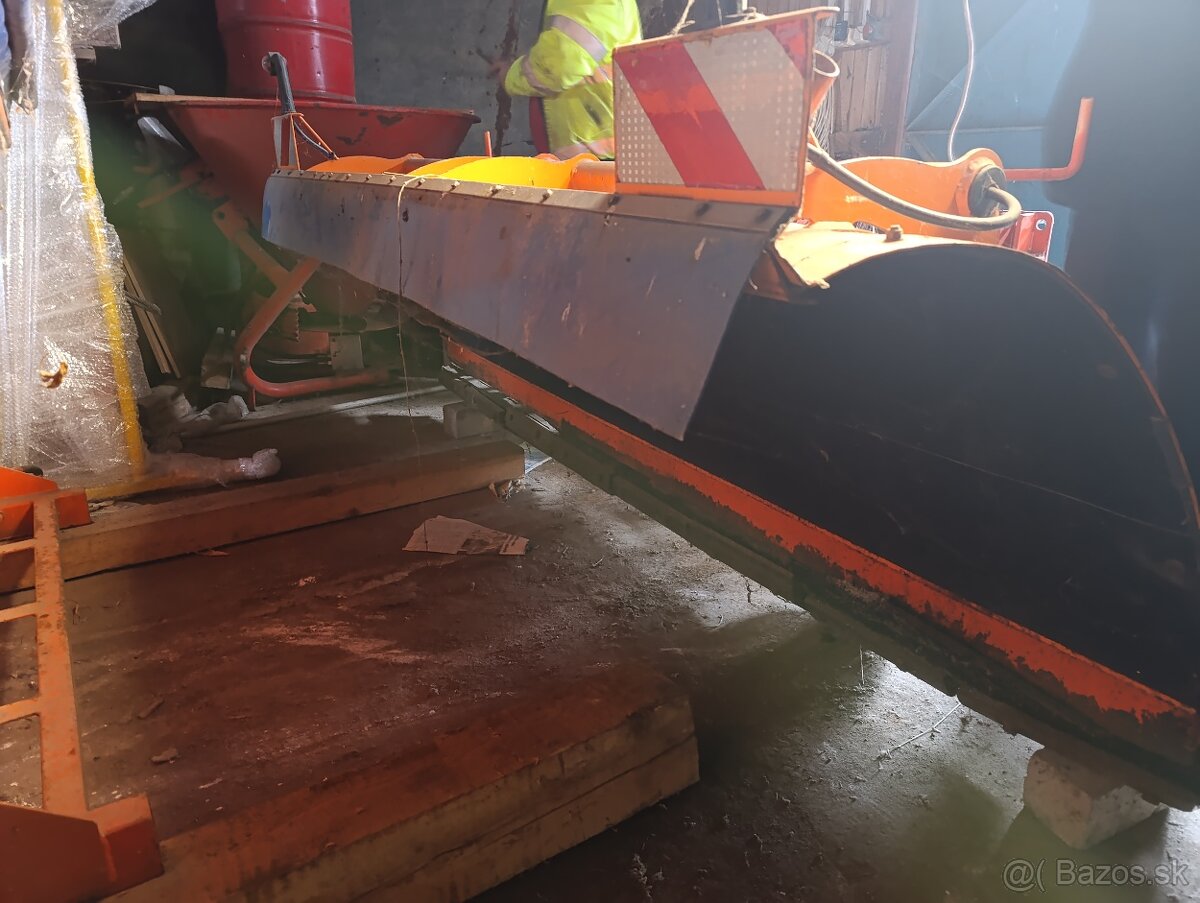 Snehová radlica a posyp - 2