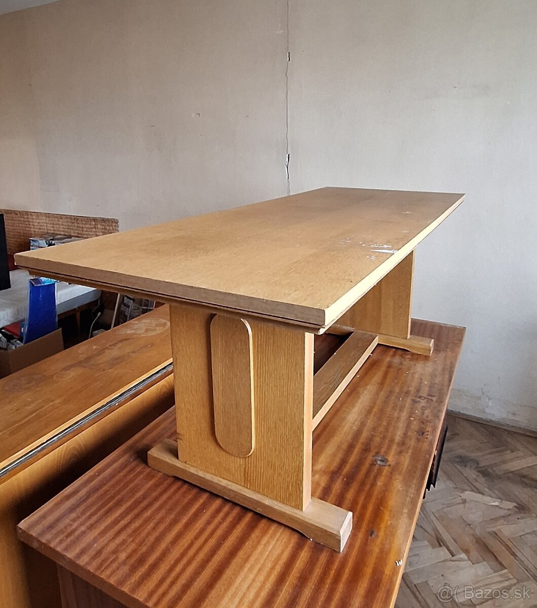 Konferenčný stolík - 2