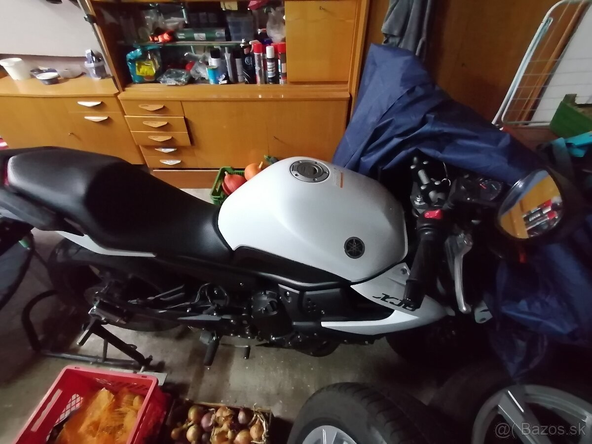 Yamaha xj6 - 2