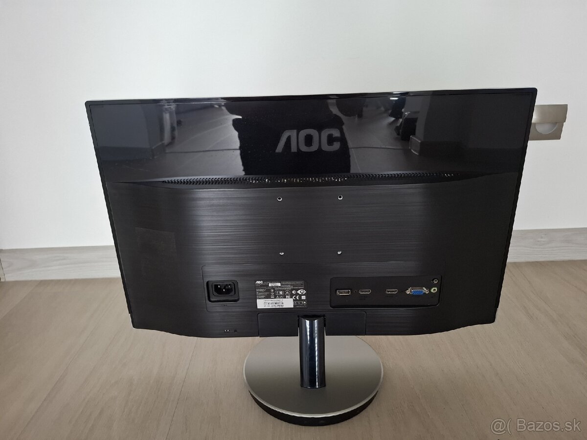 AOC Monitor 23" - 2