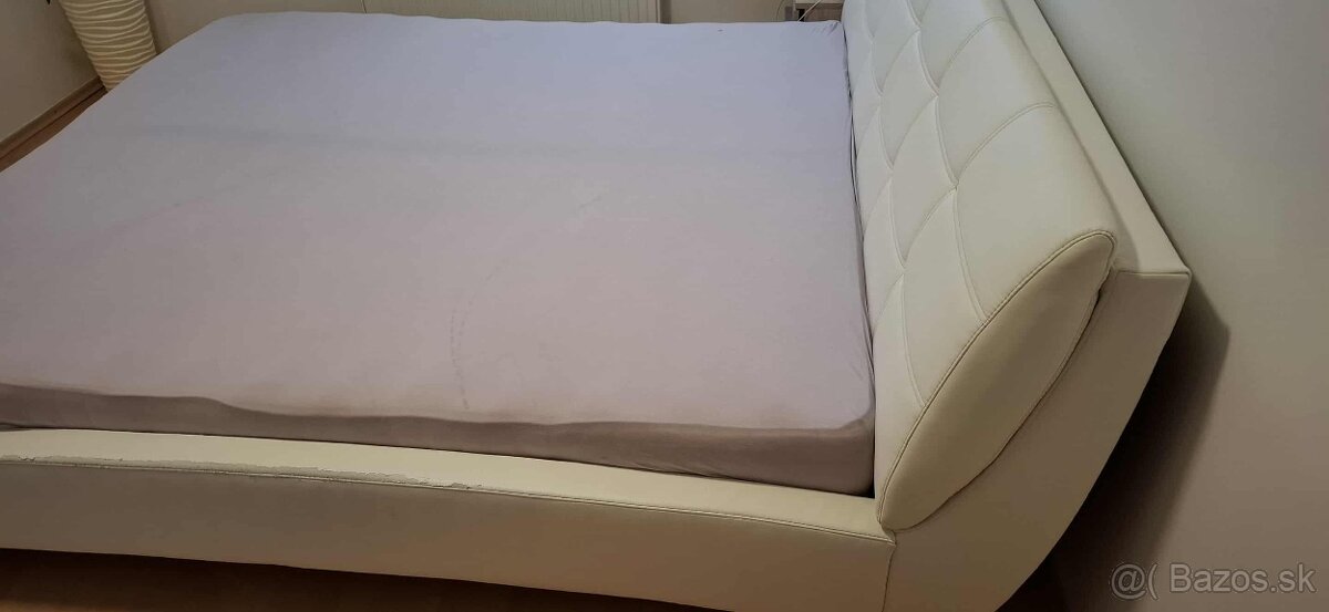 Manželská posteľ 180x200 - 2