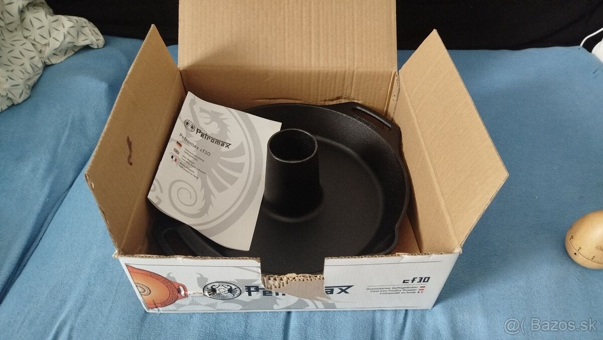 Predám nový liatinový stojan na hydinu + 2 darčeky zdarma - 2