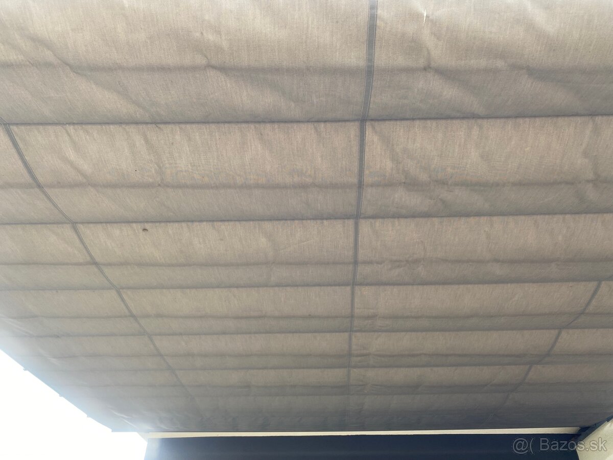 Plachta z pergoly s pohonom Somfy - 2