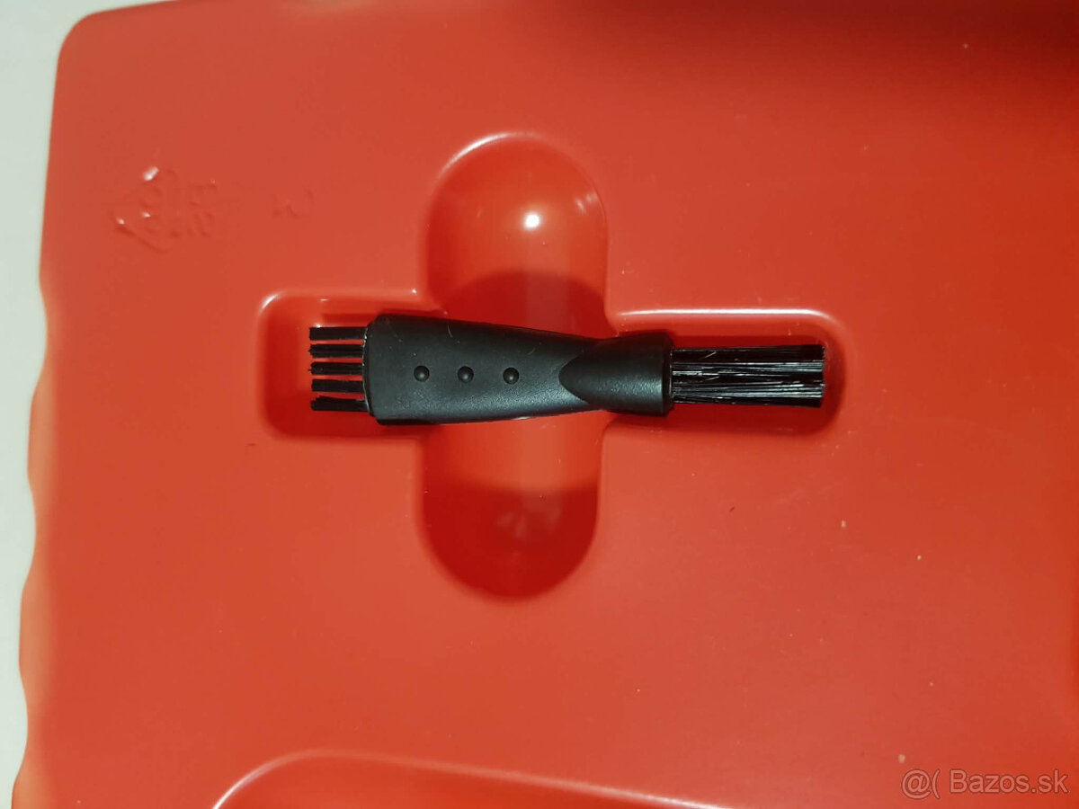 Holiaci strojček Philips QC 5010 - 2