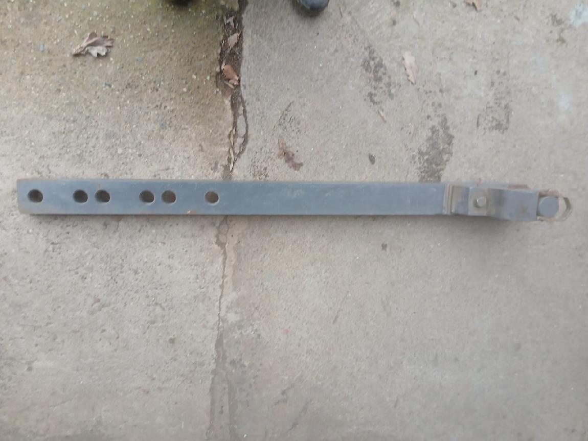 Fendt zadní spodní závěs - spodní pravítko-zug pendel - 2