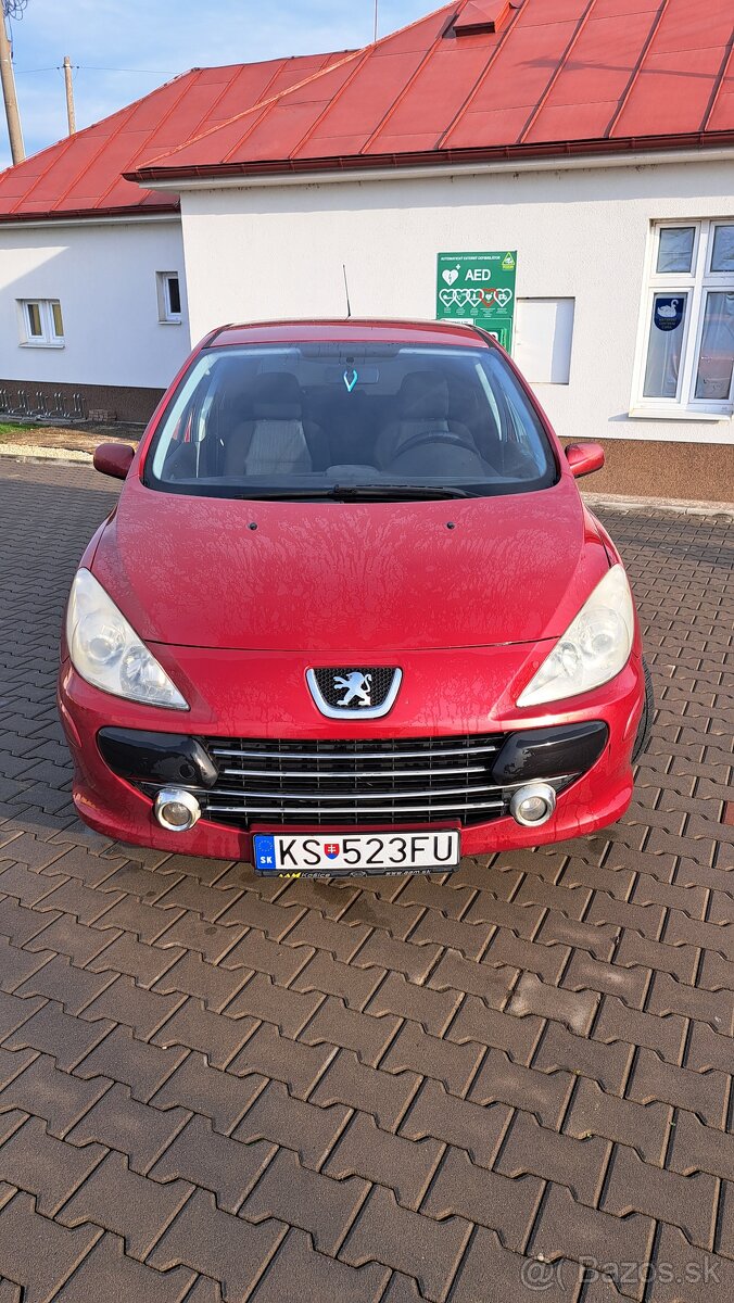 Peugeot 307 hatchback 1.4 bendzin - 2