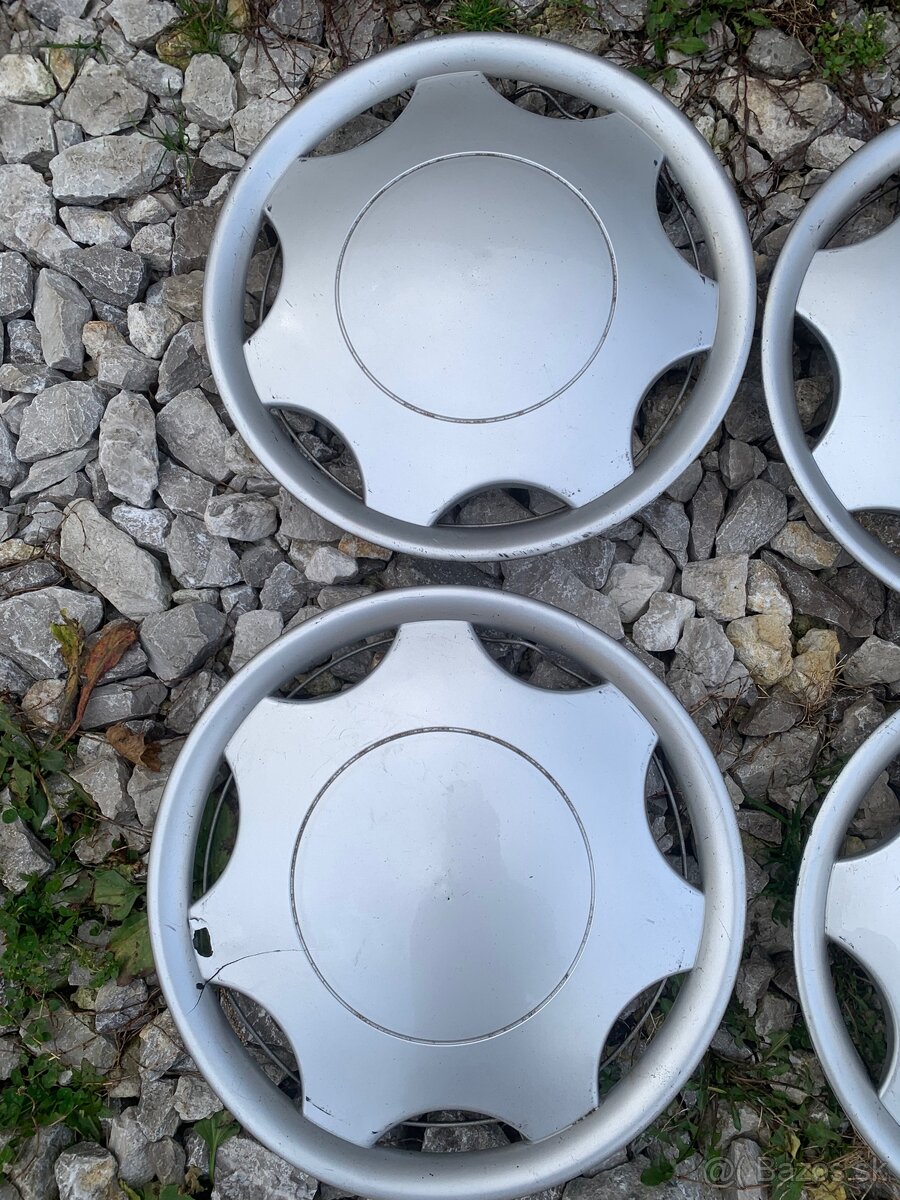 13” puklice zn. Tempo - 2