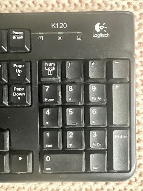 zachovalá klávesnica - 2