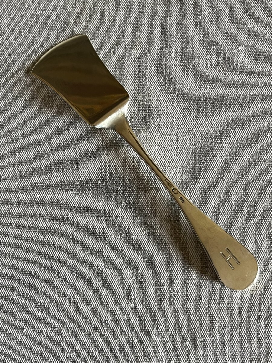 Strieborná lopatka - 2