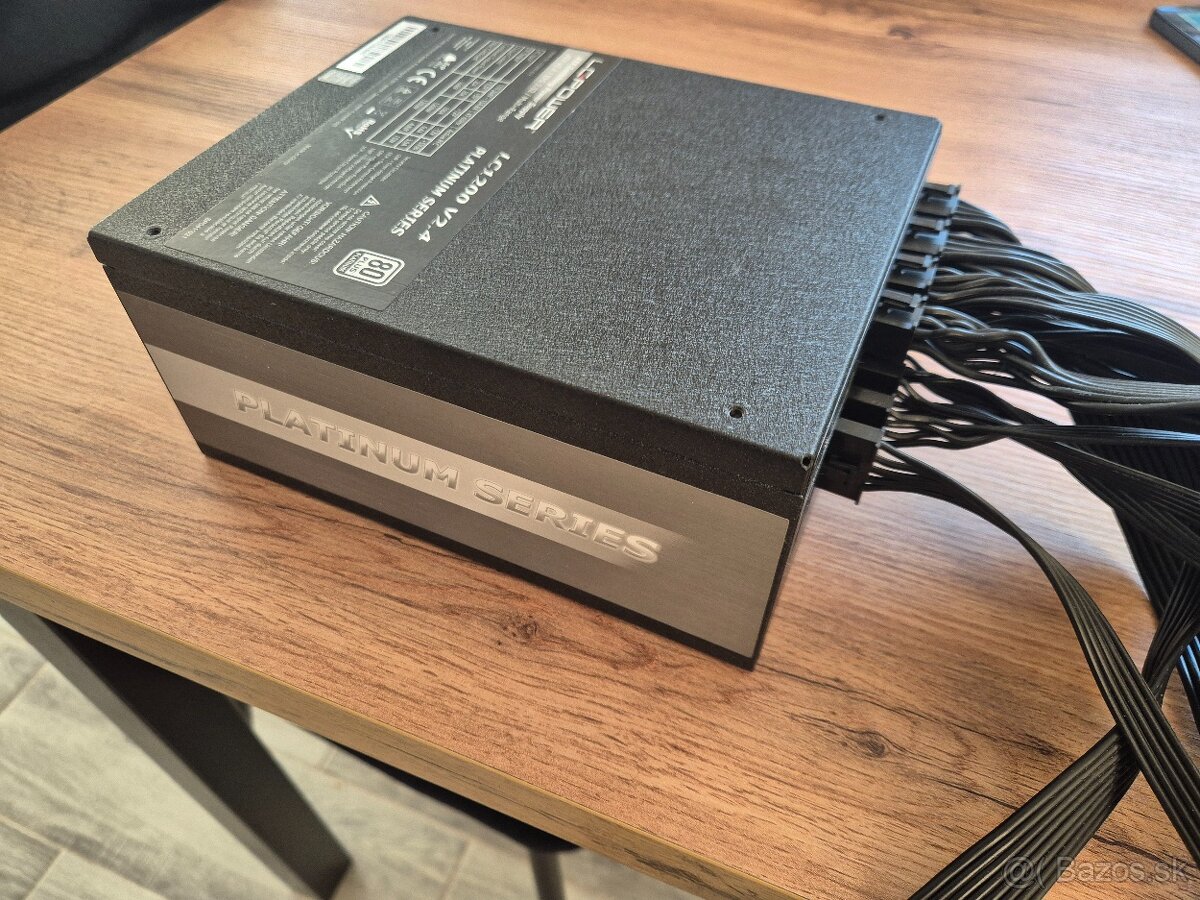 Predam 1200W zdroj LC Power - 2