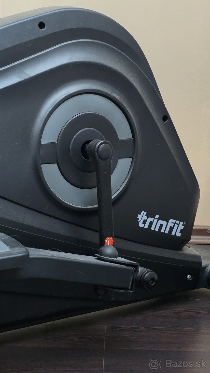 Eliptický trenažér Trinfit Monta C200 - 2