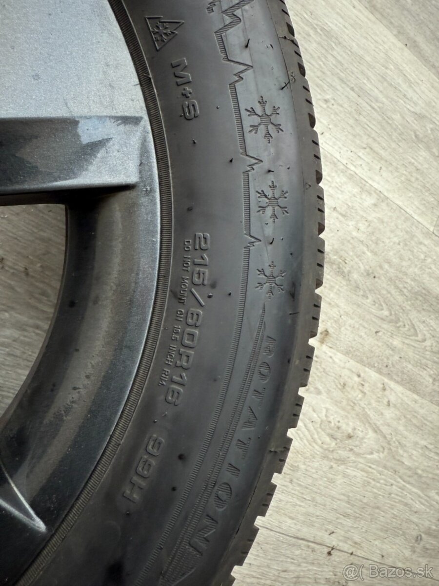 R16 ORIG.ZIMNÍ KOLA KAROQ 215/60/16 99/95% PNEU - 2