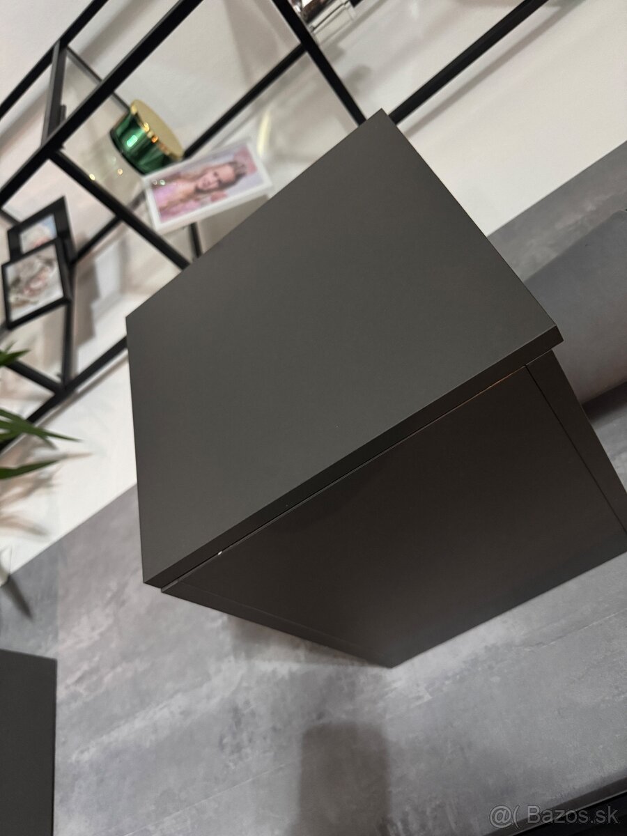 Sivá obývacia stena - 2