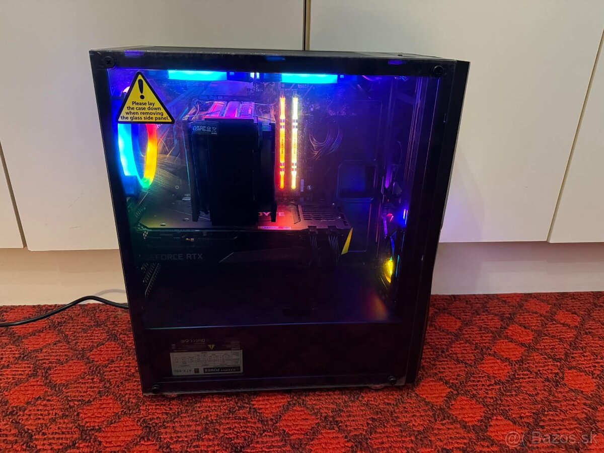 Ryzen 7 5700X, RTX 3070, 16GB DDR4 - 2