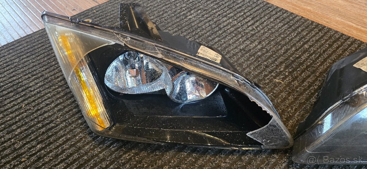 Predne svetla ford focus mk2 - 2