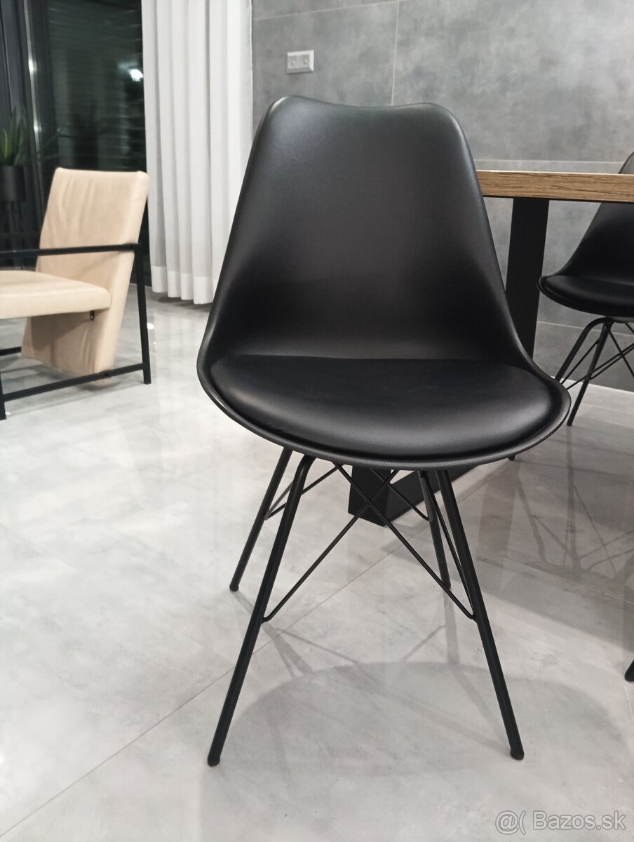 Jedálenské stoličky - 2