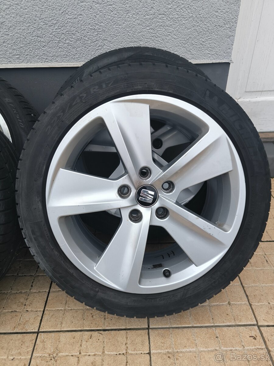 Elektróny Seat 225/45 R17 5x112 - 2