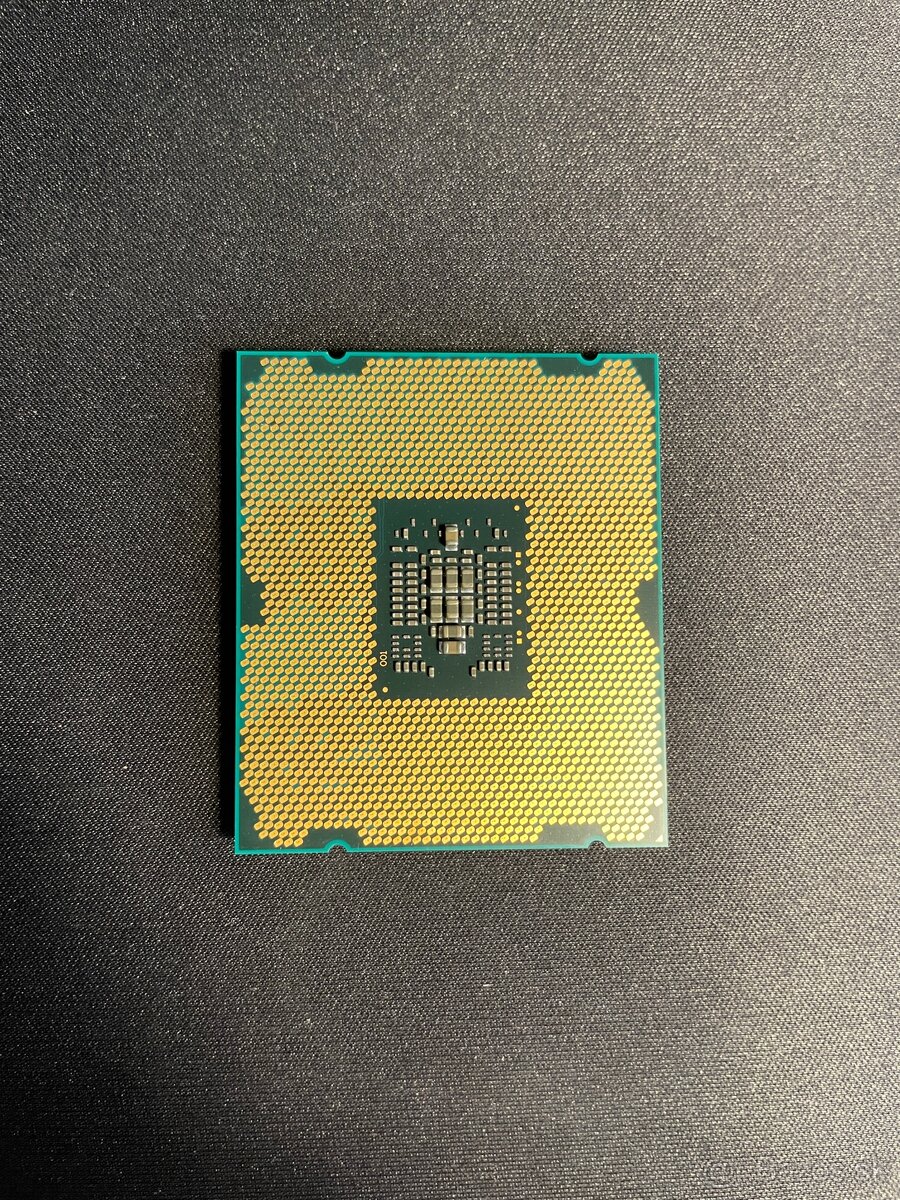 Xeon E5 -1603 V1 / 4 jadrá / 4 vlákna / 2,8 GHz - 2