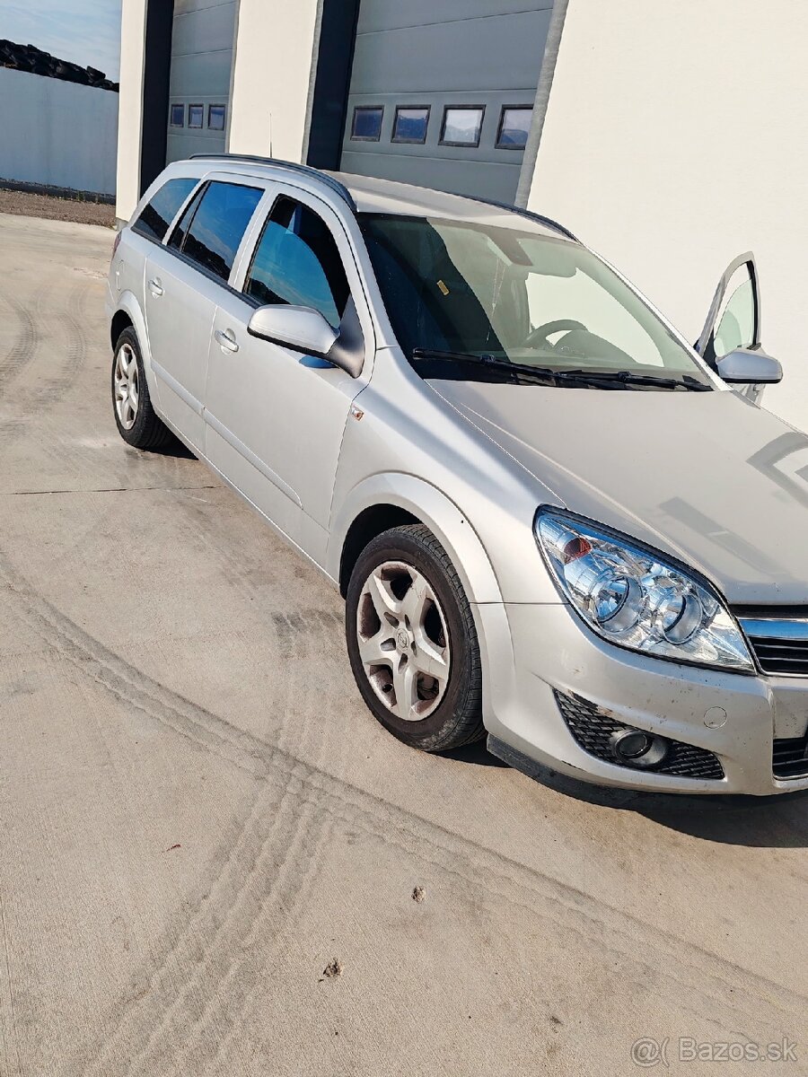 Opel Astra h - 2