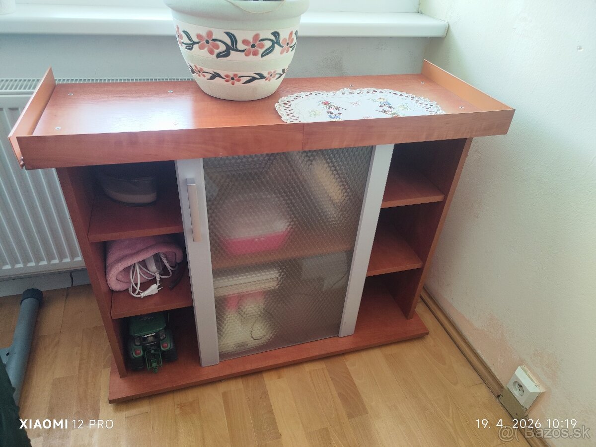 Skrinka pod akvárium - 2