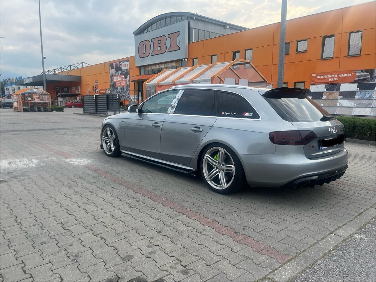 Audi S4 - 2