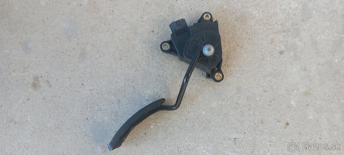 predam plynovy pedal - 2