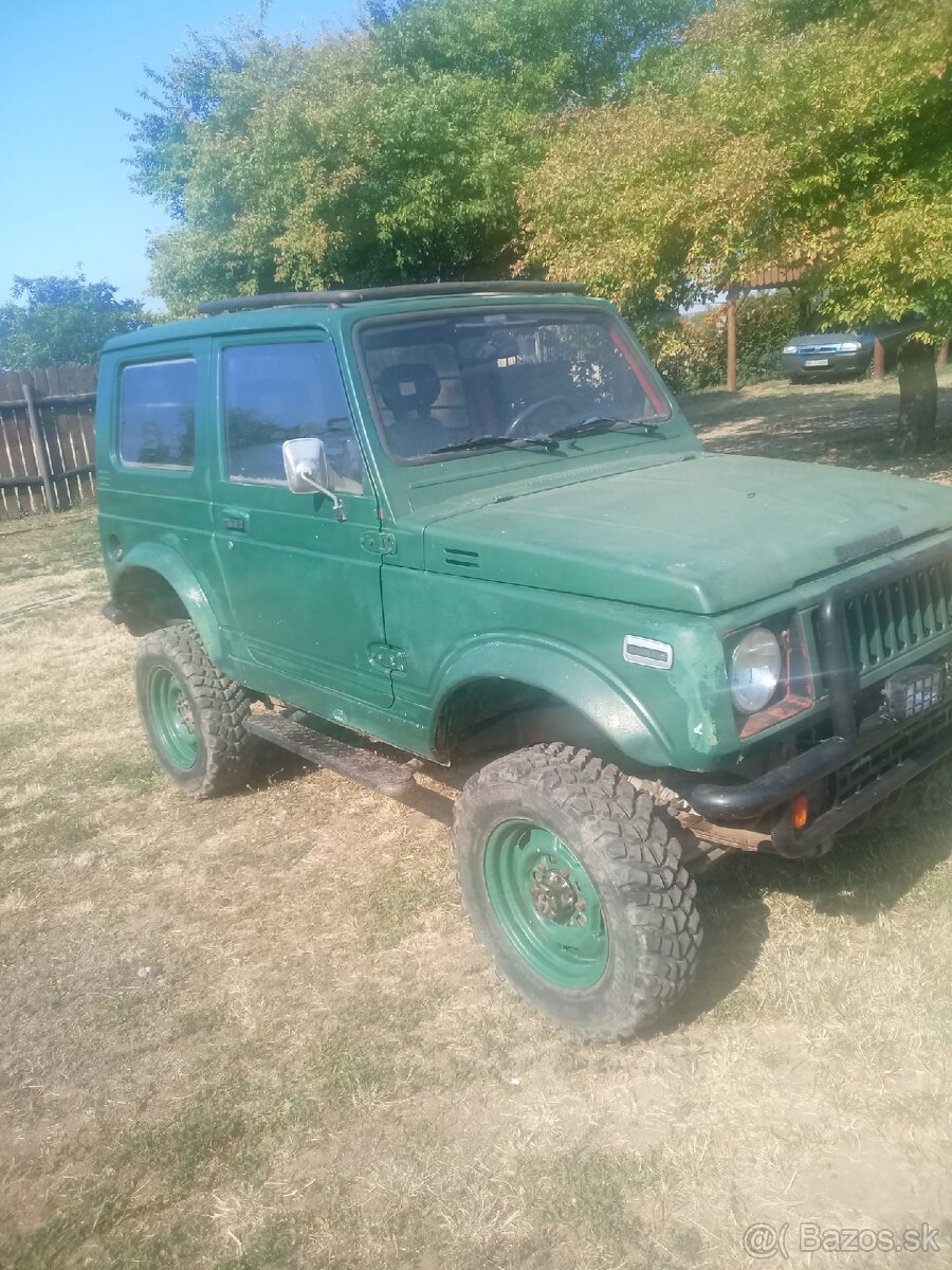 Suzuki Samurai 410 - 2