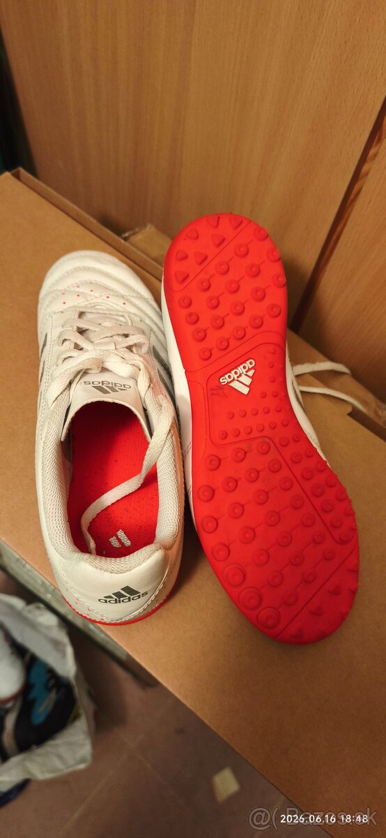 Adidas - 2